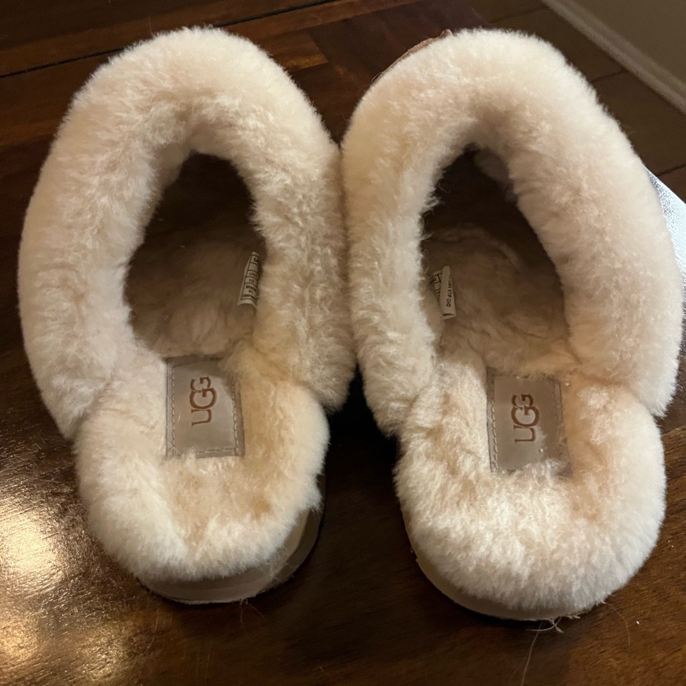 UGG platform slippers - image 3